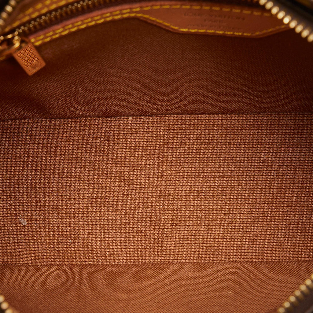 Louis Vuitton Monogram Trotteur (SHG-kLBYpm)