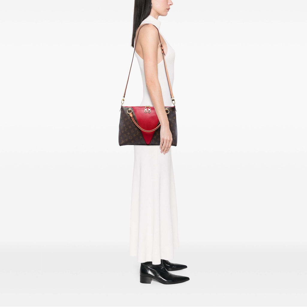 Louis Vuitton Monogram V Tote MM