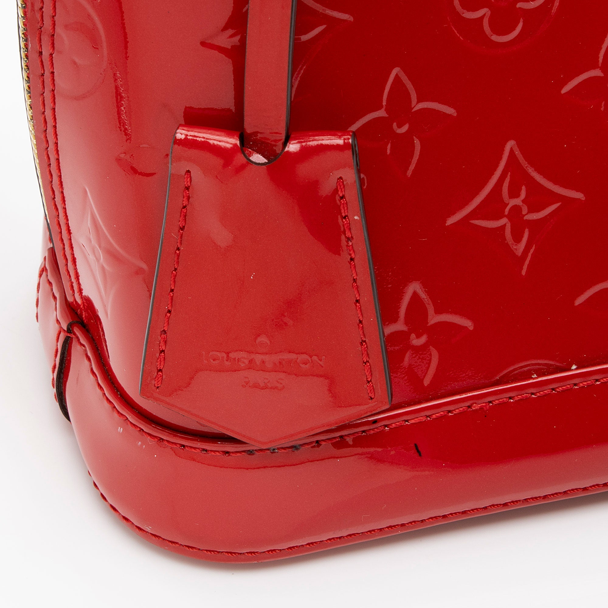 Louis Vuitton Monogram Vernis Alma BB Satchel (SHF-Rw84C7)