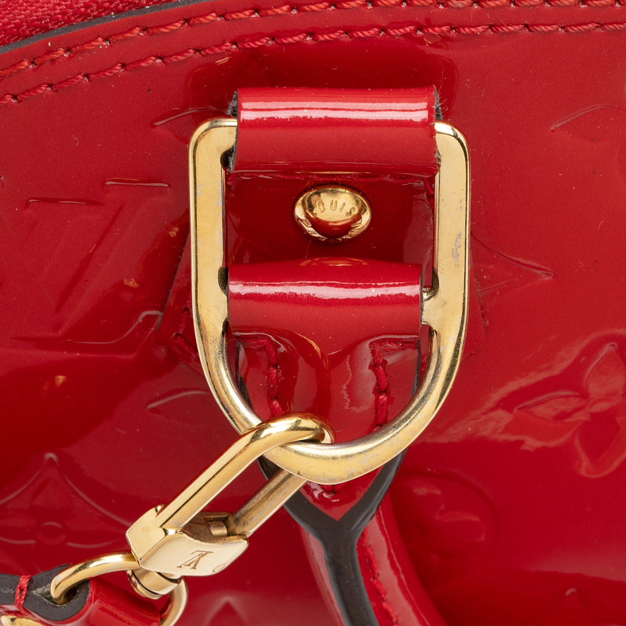 Louis Vuitton Monogram Vernis Alma BB Satchel (SHF-TS3duR)