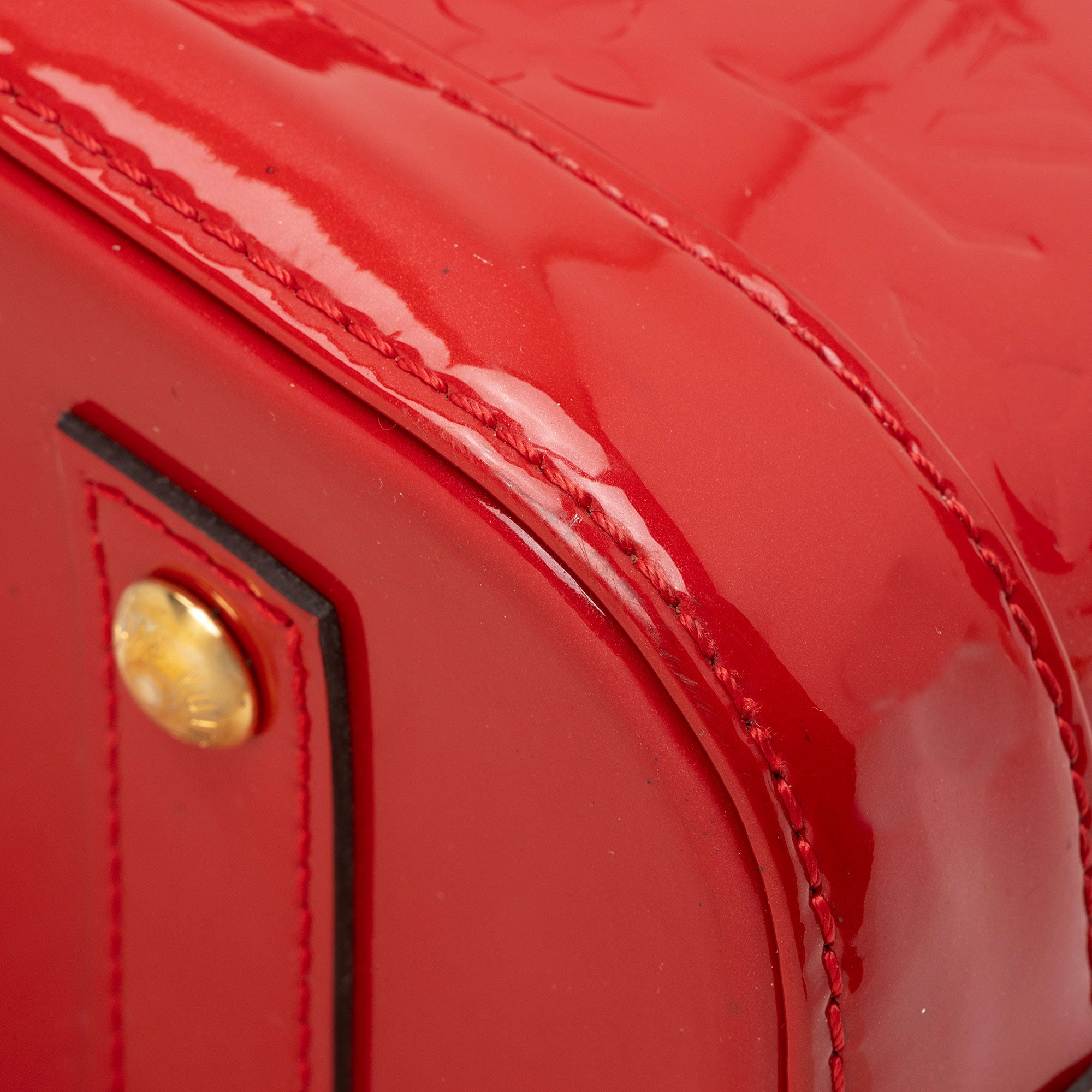 Louis Vuitton Monogram Vernis Alma BB Satchel (SHF-TS3duR)