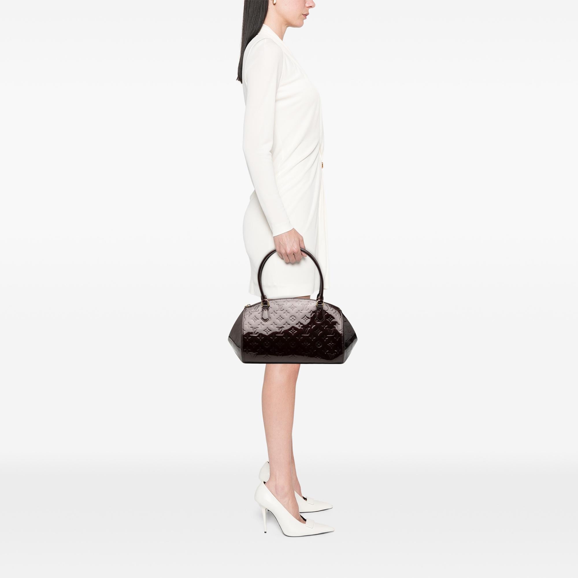 Louis Vuitton Monogram Vernis Sherwood GM