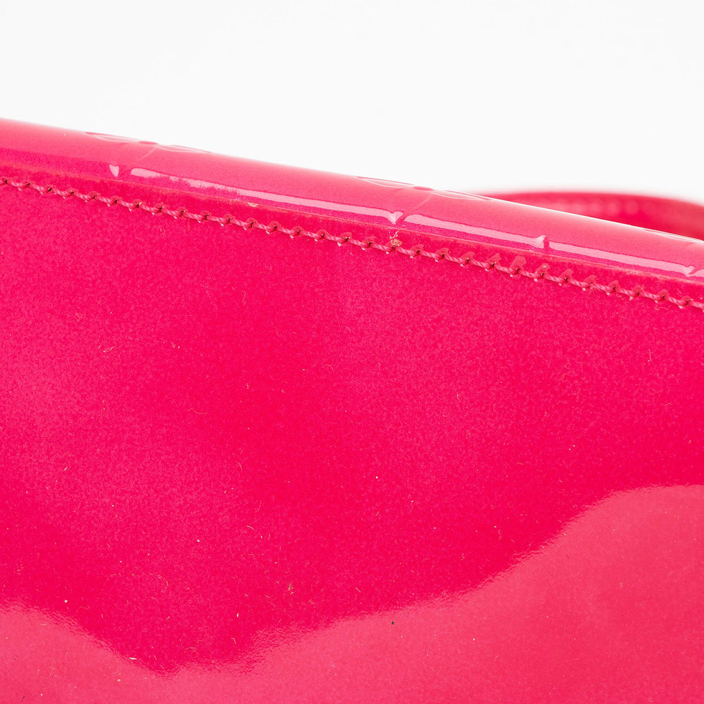 Louis Vuitton Monogram Vernis Wilshire PM Tote (SHF-aQ1roU)