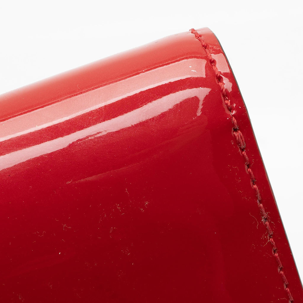 Louis Vuitton Patent Leather Louise Clutch (SHF-5GHpKI)