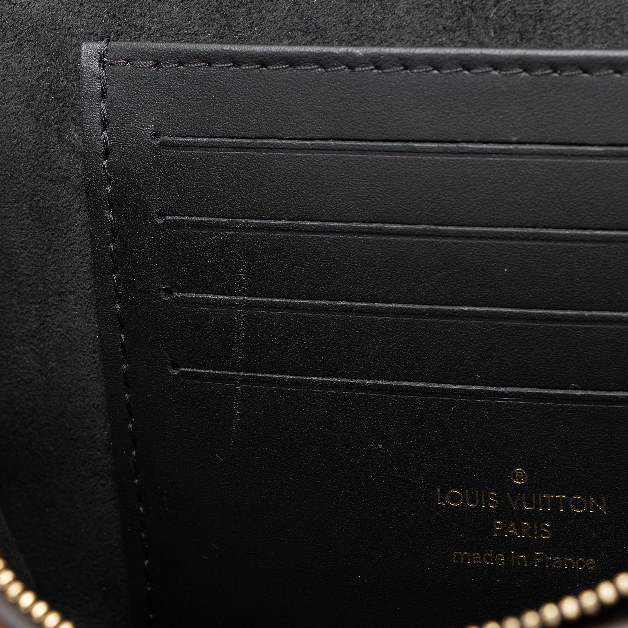 Louis Vuitton Reverse Monogram Dauphine Chain Wallet (SHF-BmrxyO)