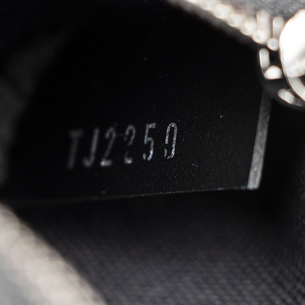Louis Vuitton Reverse Monogram Eclipse Trio Messenger (SHF-JPkZwY)