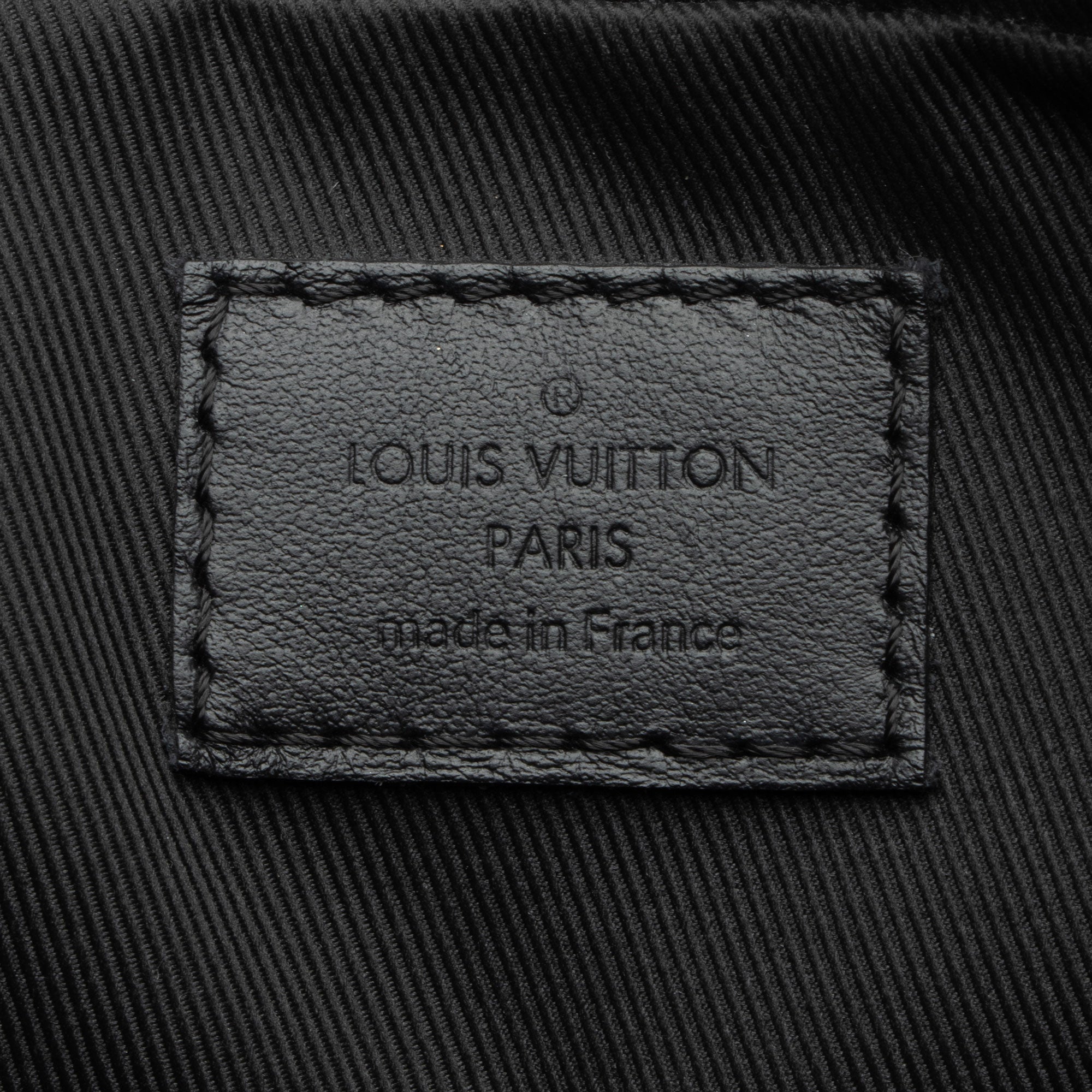 Louis Vuitton Reverse Monogram Eclipse Trio Messenger (SHF-JPkZwY)