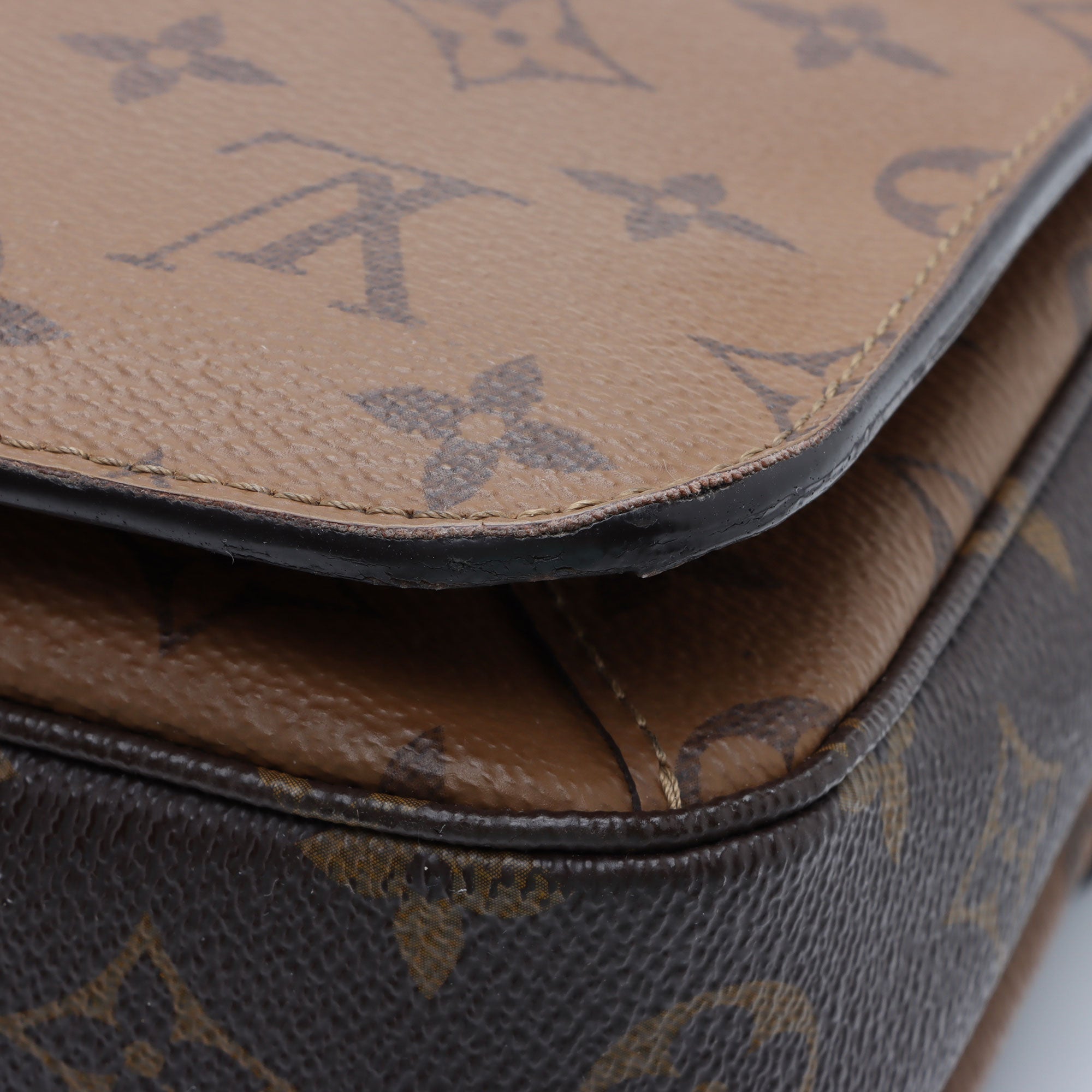 Louis Vuitton Reverse Monogram Pochette Metis Shoulder Bag (SHF-HDehHC)