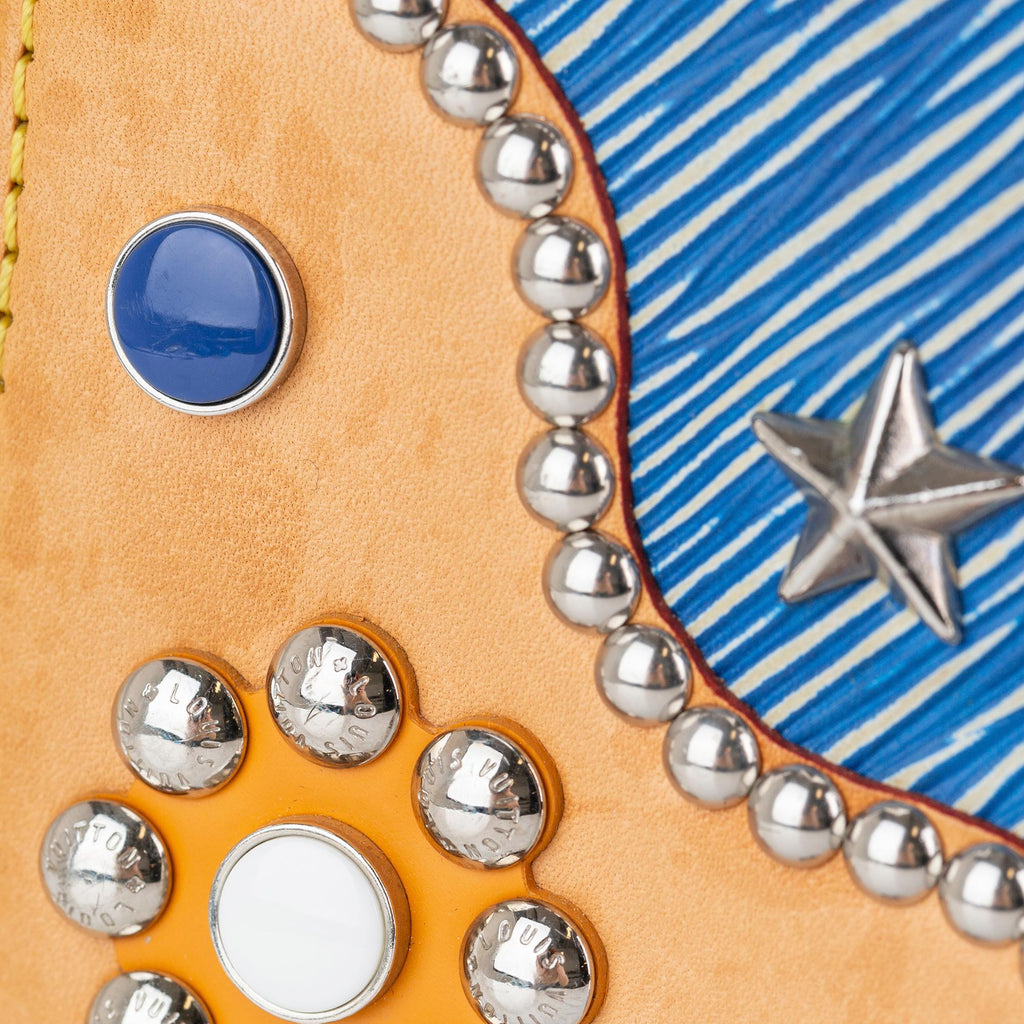 Louis Vuitton Studded Epi Twist MM (SHG-7IgmZs)