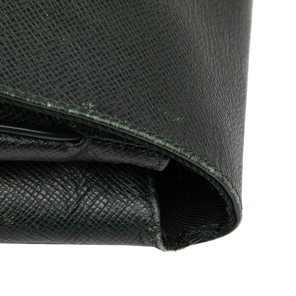 Louis Vuitton Taiga Cassiar