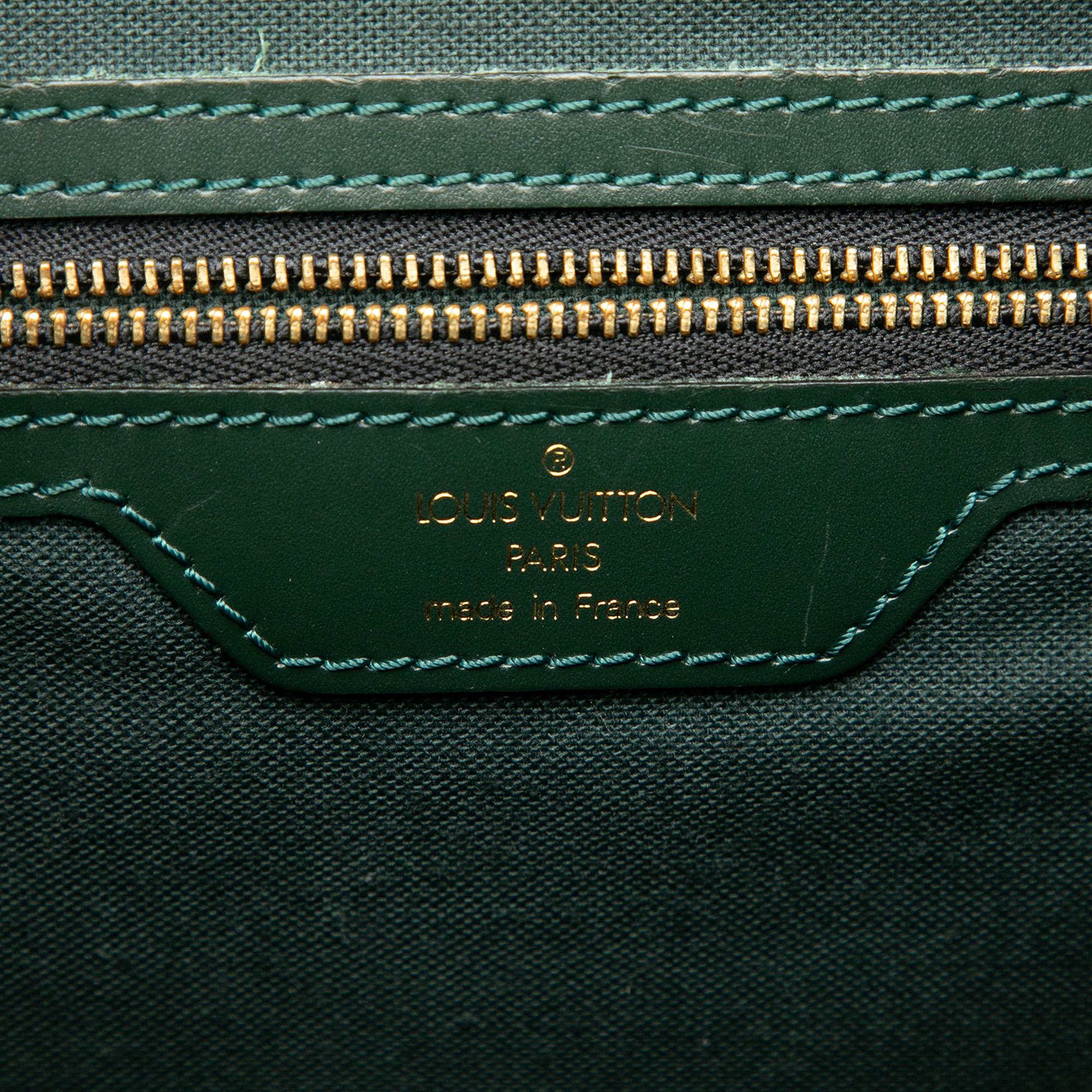 Louis Vuitton Taiga Cassiar
