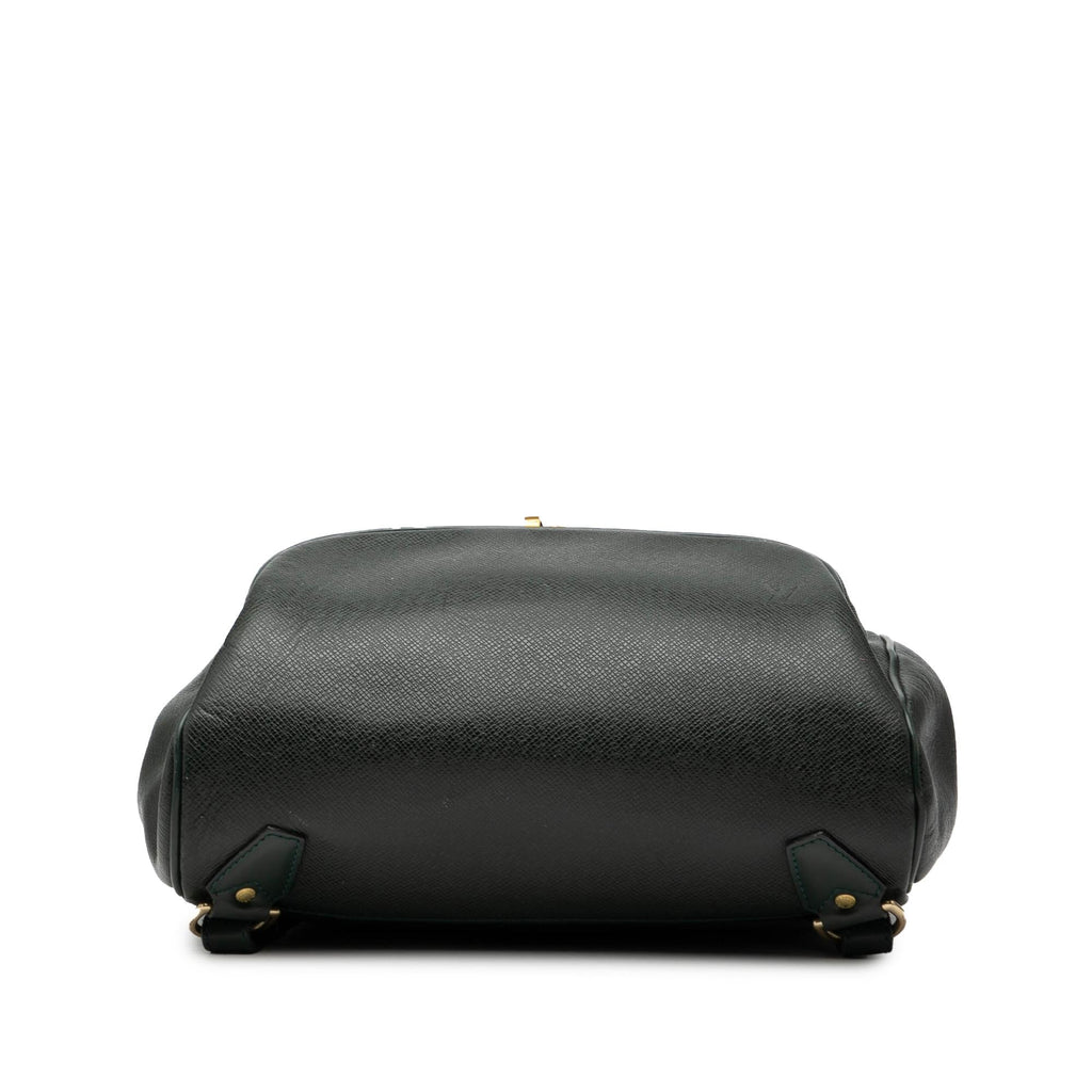 Louis Vuitton Taiga Cassiar
