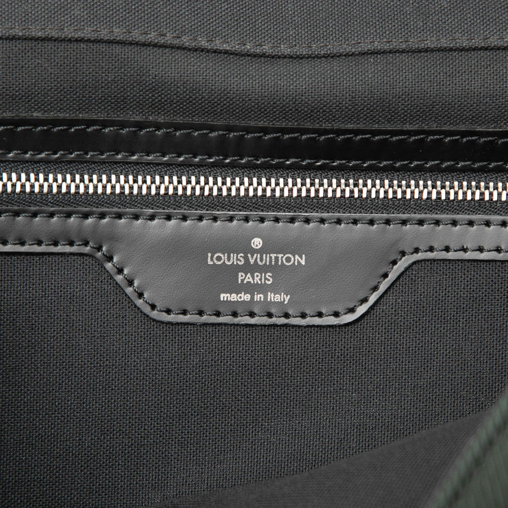 Louis Vuitton Taiga Dersou