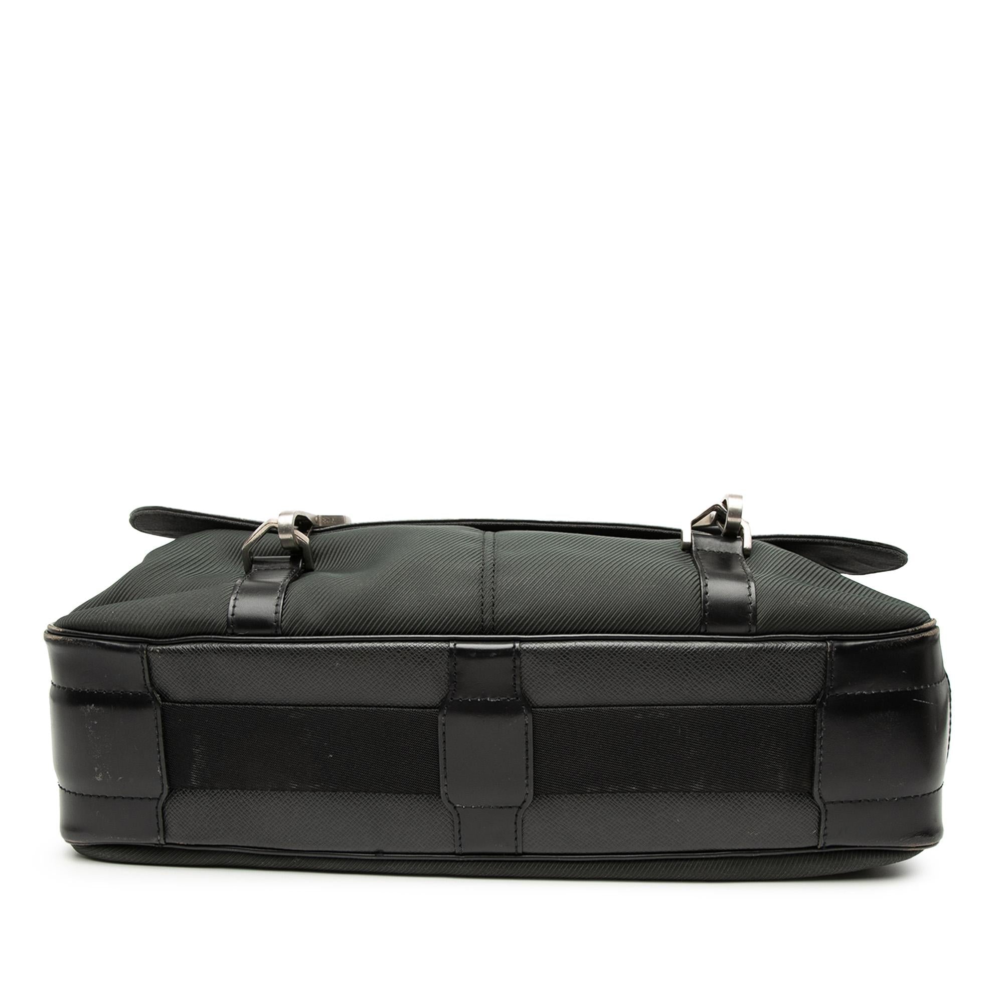 Louis Vuitton Taiga Dersou