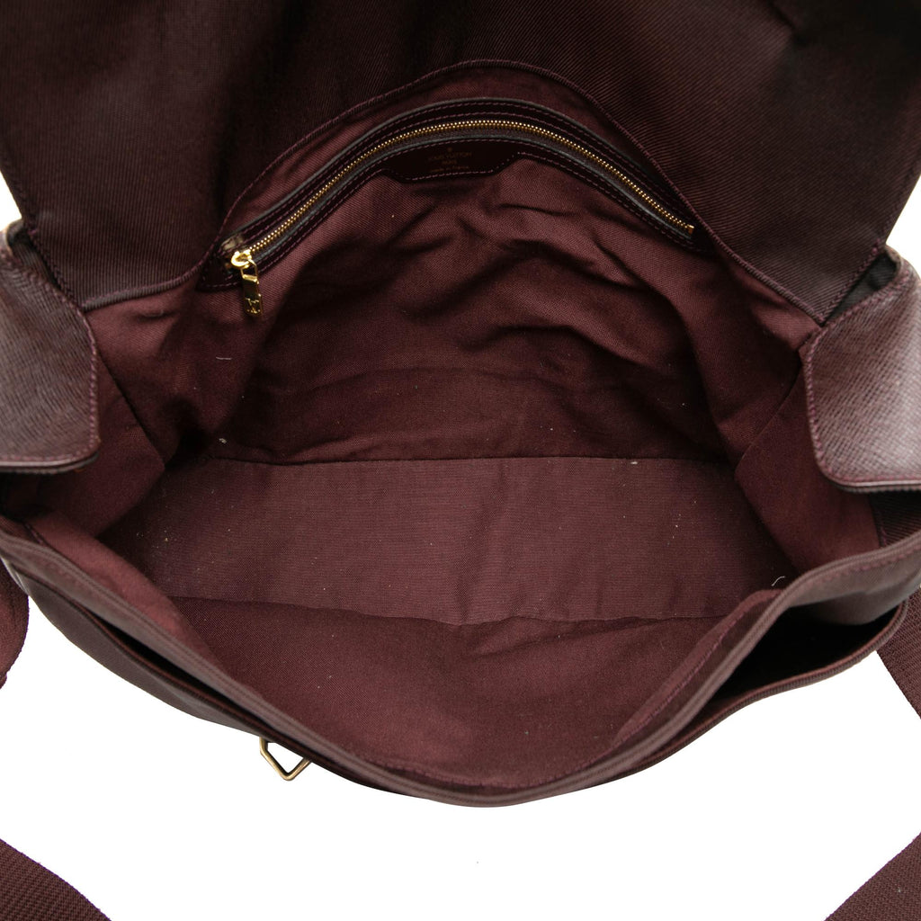Louis Vuitton Taiga Dersou