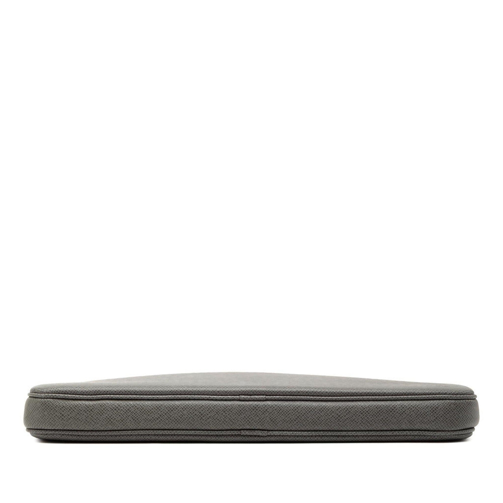 Louis Vuitton Taiga Horizon Laptop Sleeve
