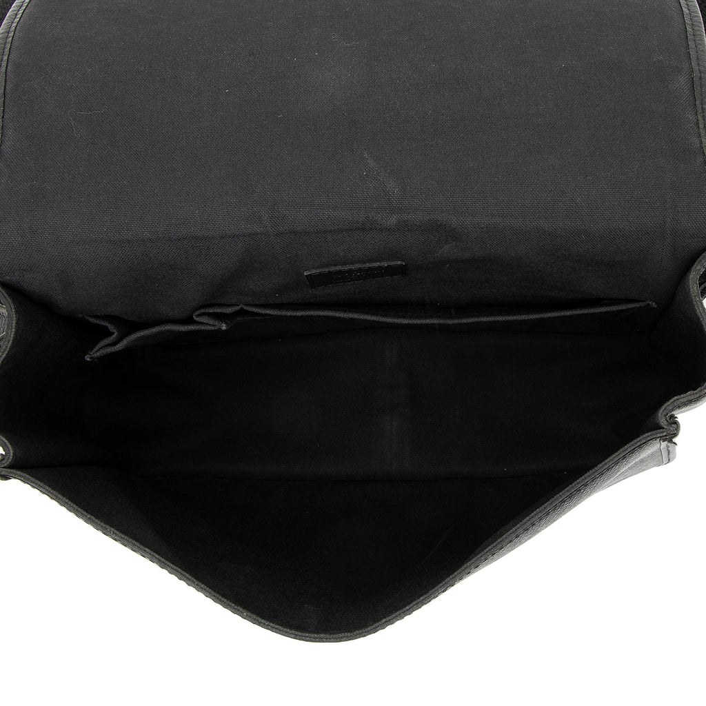 Louis Vuitton Taiga Leather Andrei Messenger Bag (SHF-23822)