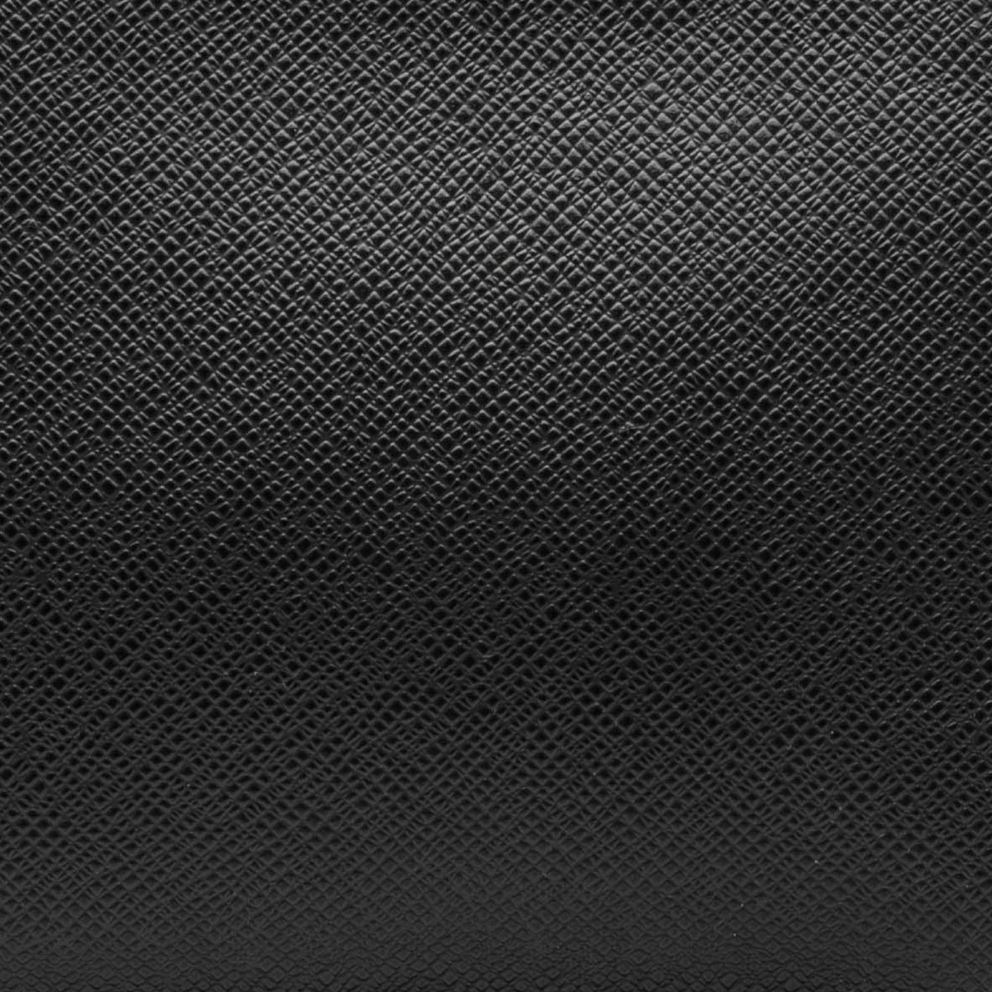 Louis Vuitton Taiga Pochette Baikal