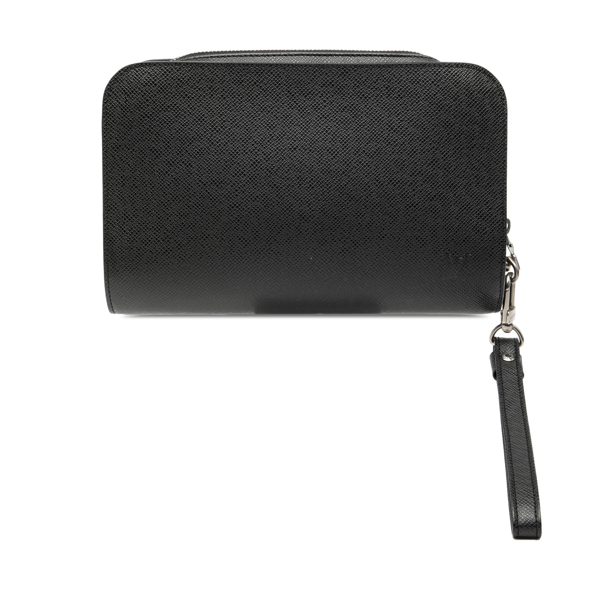 Louis Vuitton Taiga Pochette Baikal