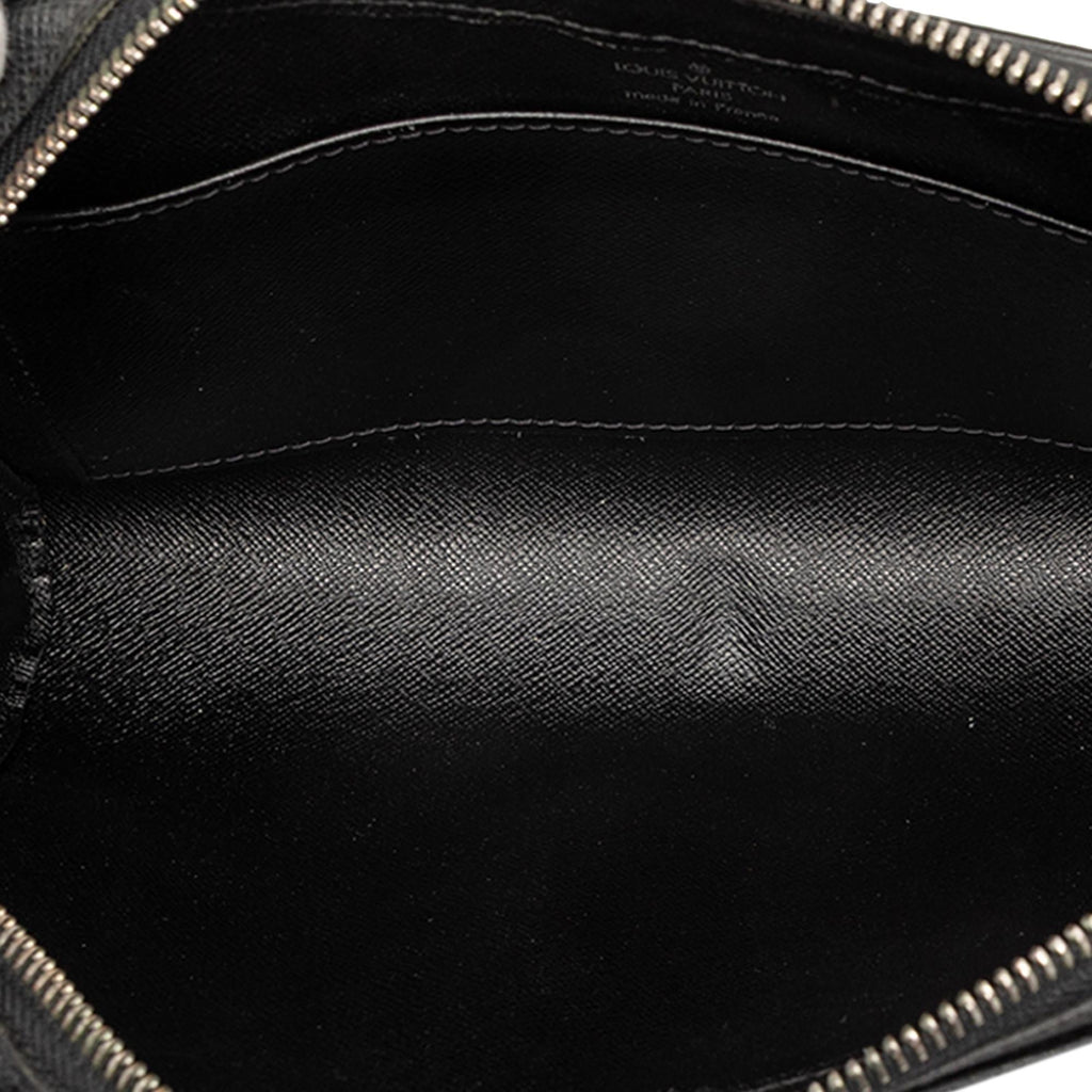 Louis Vuitton Taiga Pochette Baikal
