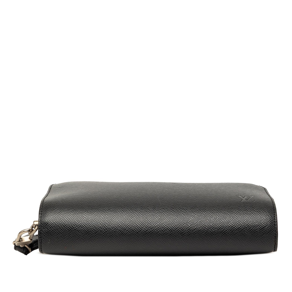 Louis Vuitton Taiga Pochette Baikal