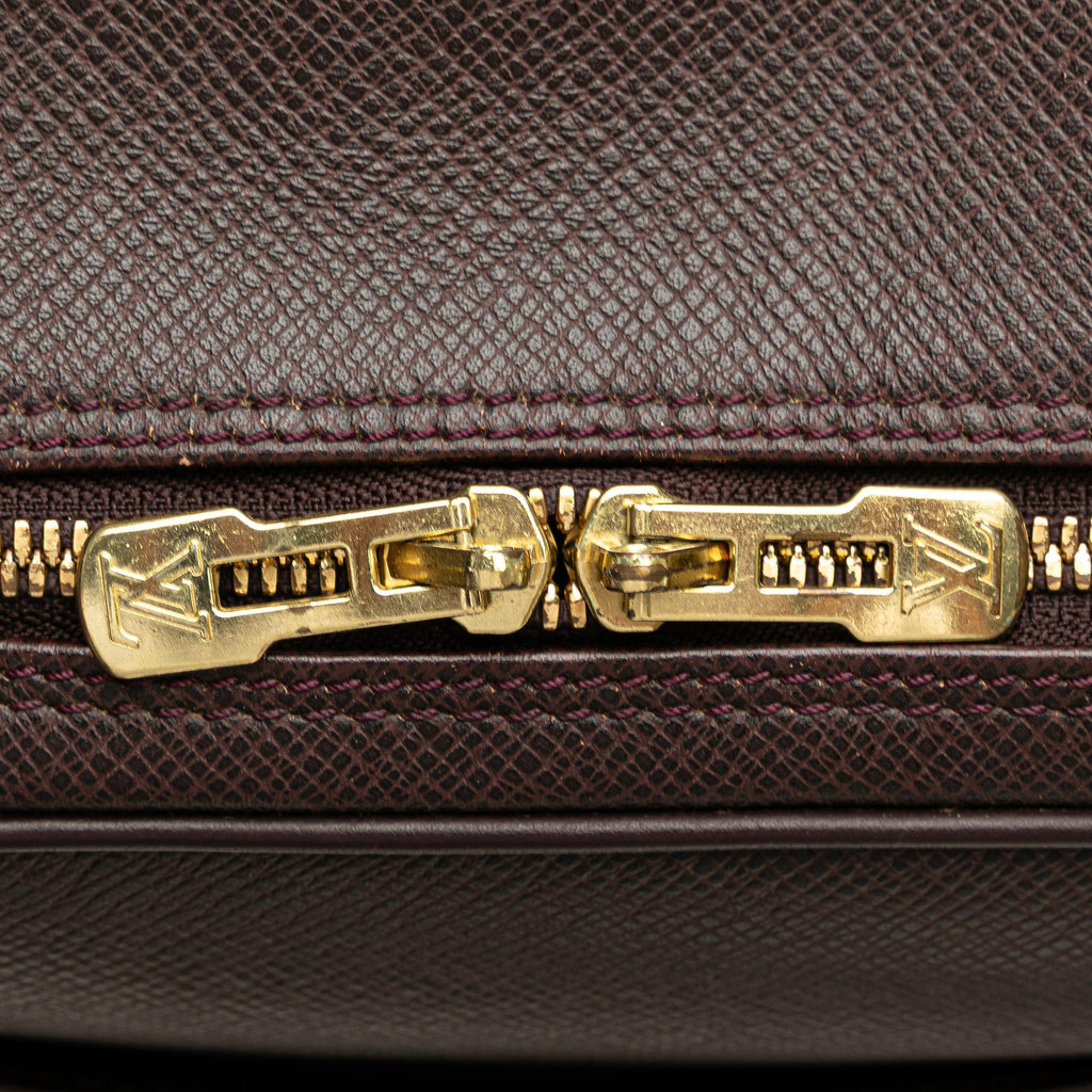 Louis Vuitton Taiga Reporter PM