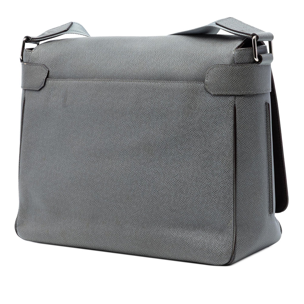 Louis Vuitton Taiga Roman GM