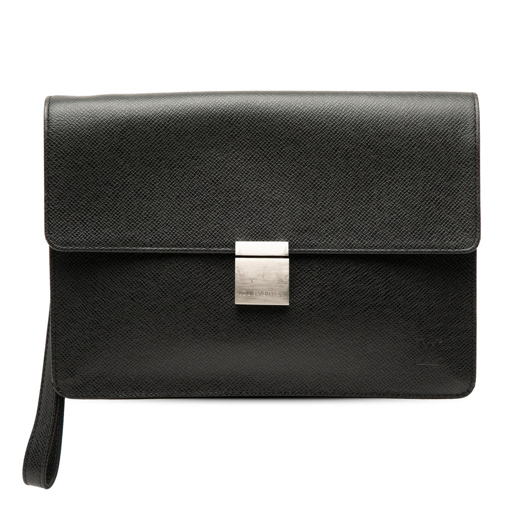 Louis Vuitton Taiga Selenga