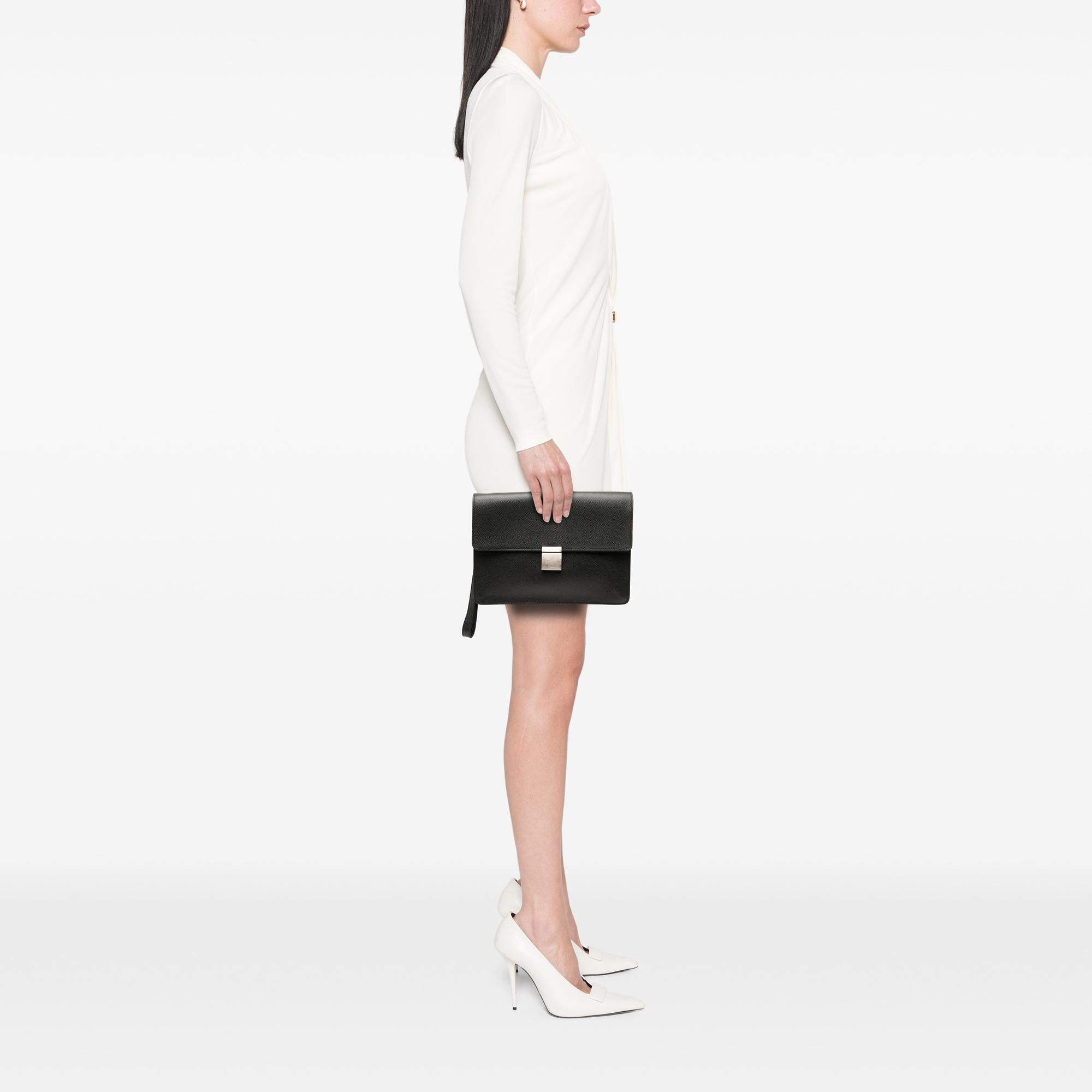 Louis Vuitton Taiga Selenga