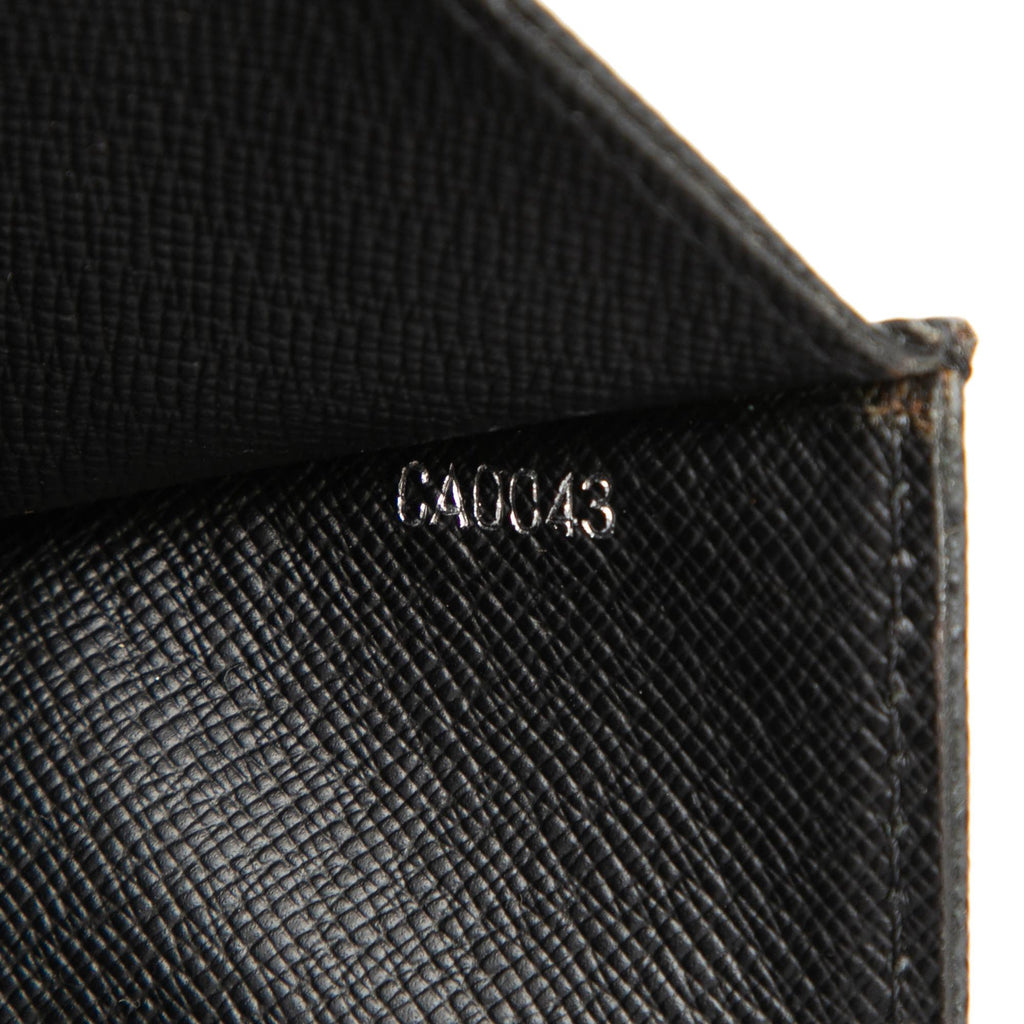 Louis Vuitton Taiga Selenga