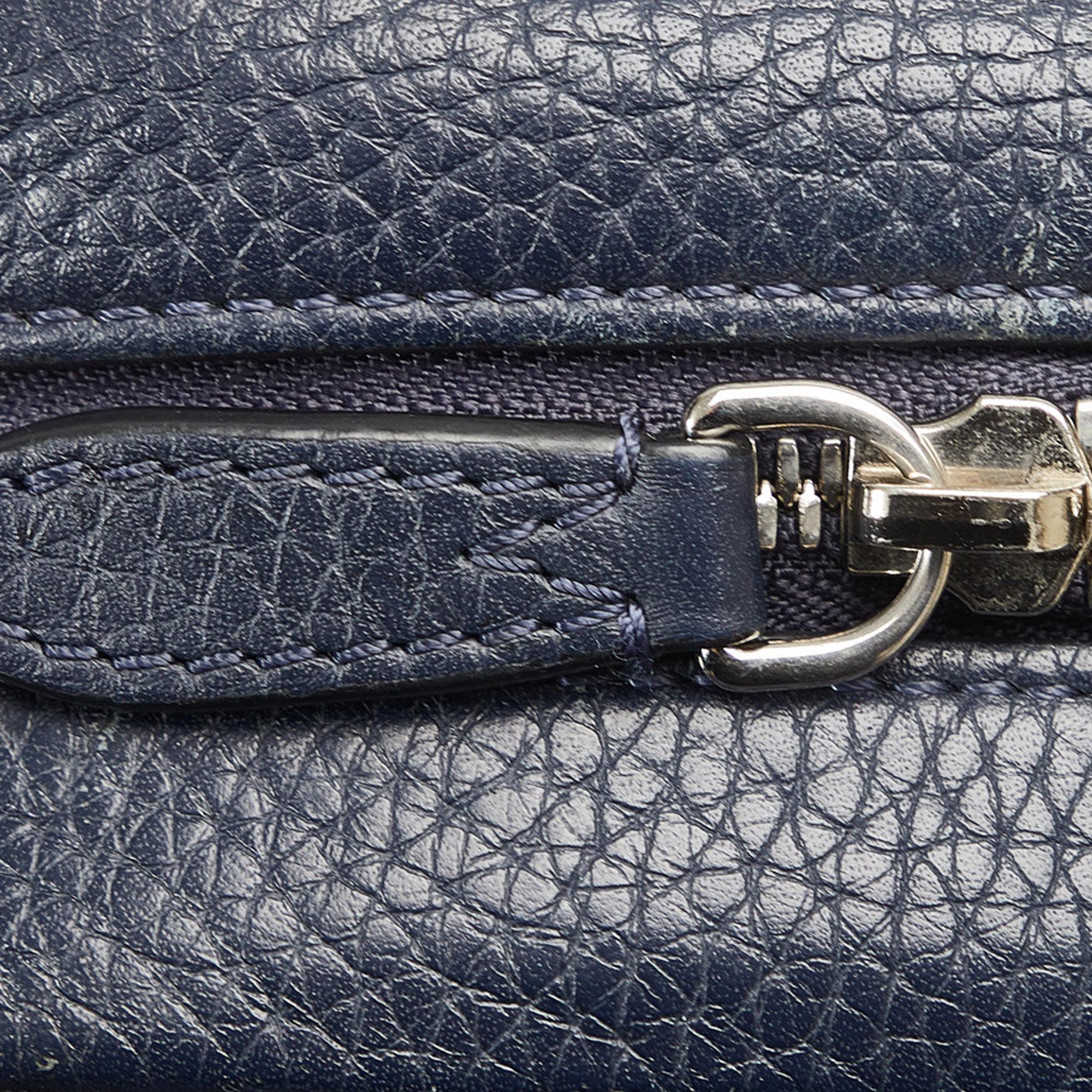 Louis Vuitton Taurillon Danube LV Circle  PM