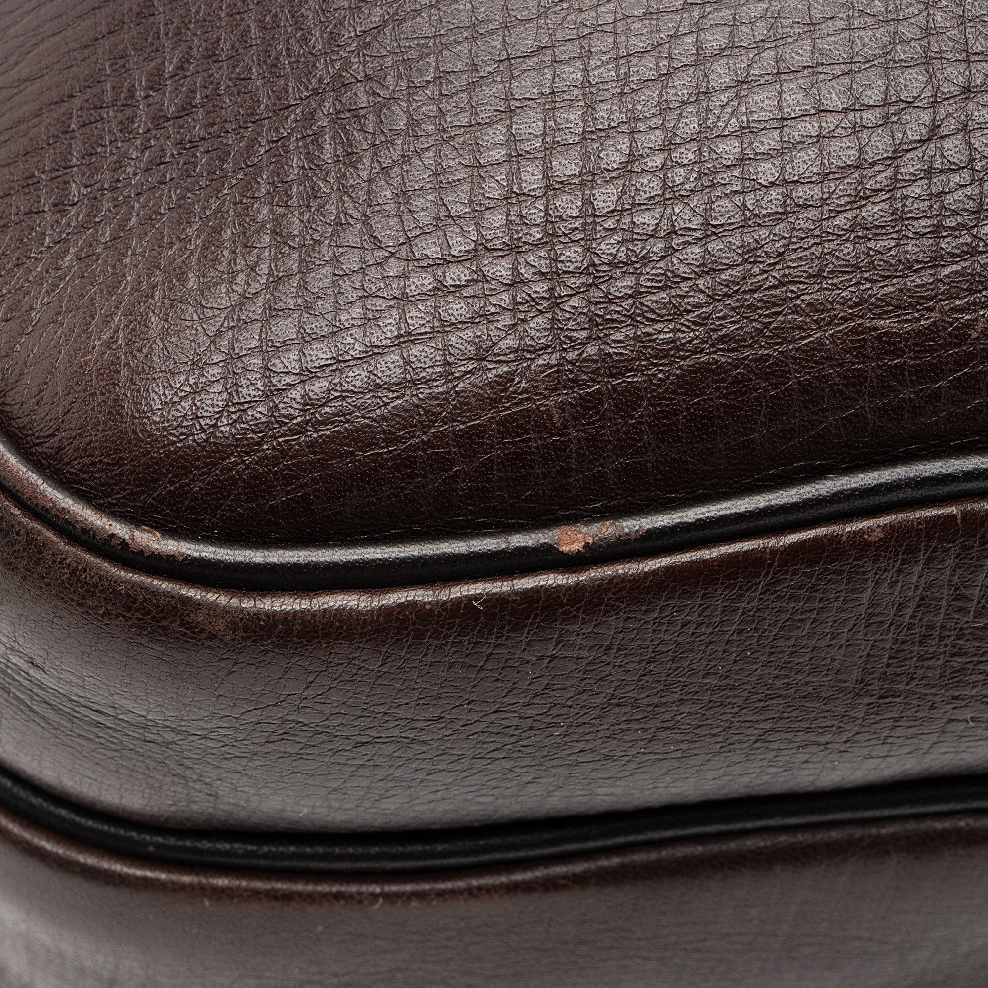 Louis Vuitton Utah Leather Iroquois Small Messenger Bag (SHF-da66x9)