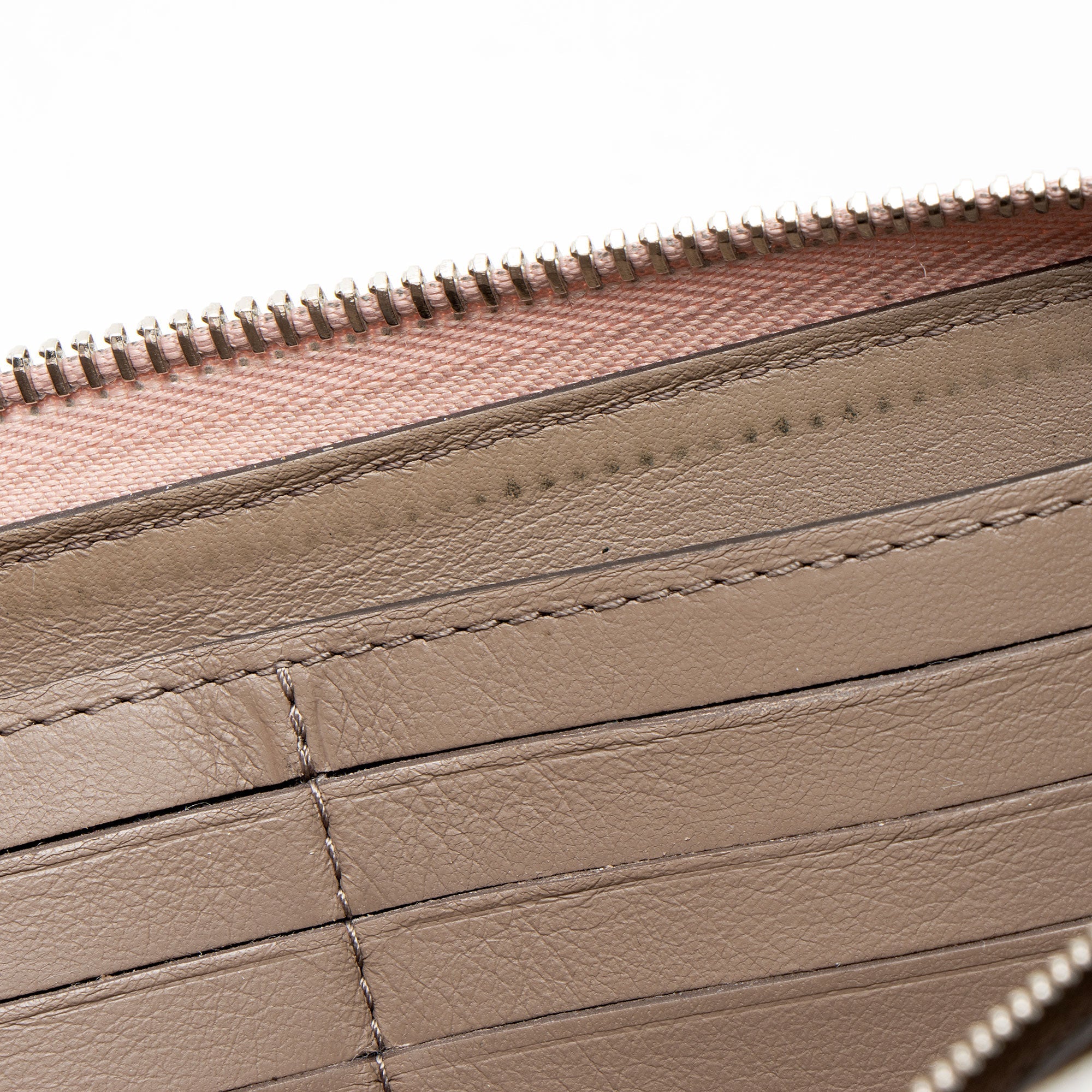 Louis Vuitton Veau Cachemire Comete Zip Around Wallet