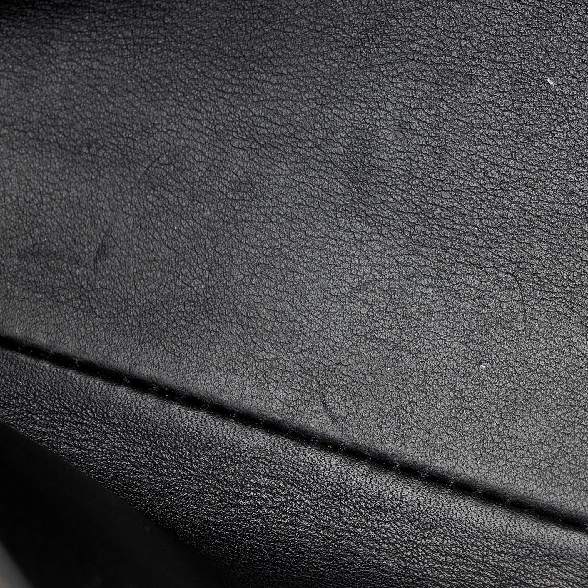 Louis Vuitton Veau Nuage Calfskin Milla MM Tote