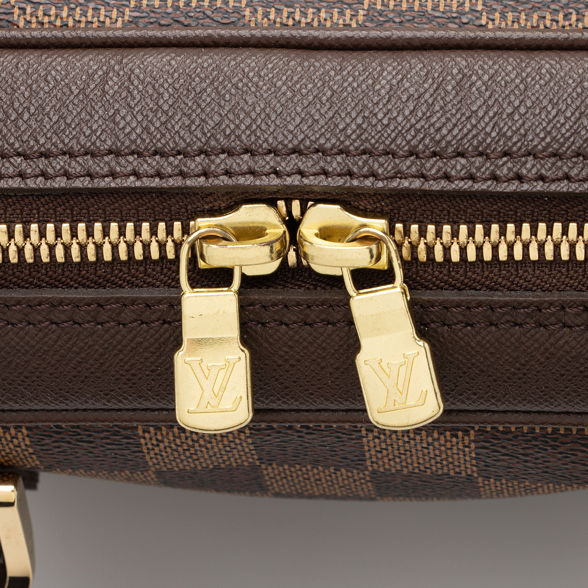 Louis Vuitton Vintage Damier Ebene Brera Satchel (SHF-2VC2tq)
