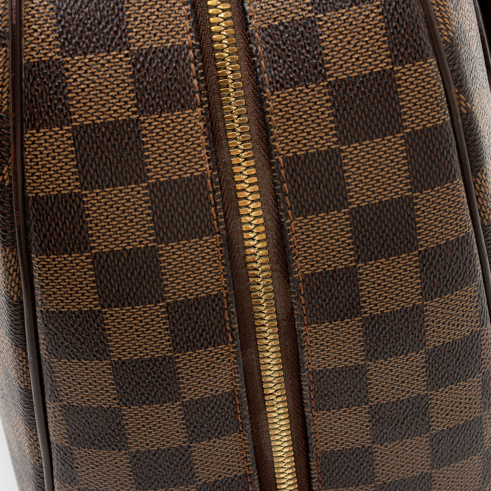 Louis Vuitton Vintage Damier Ebene Nolita MM Satchel (SHF-EdJeCk)