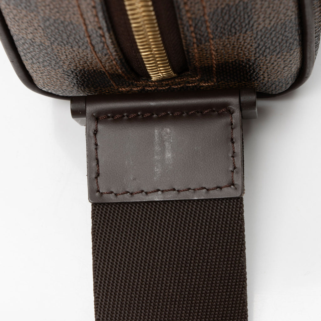 Louis Vuitton Vintage Damier Ebene Olav PM Messenger