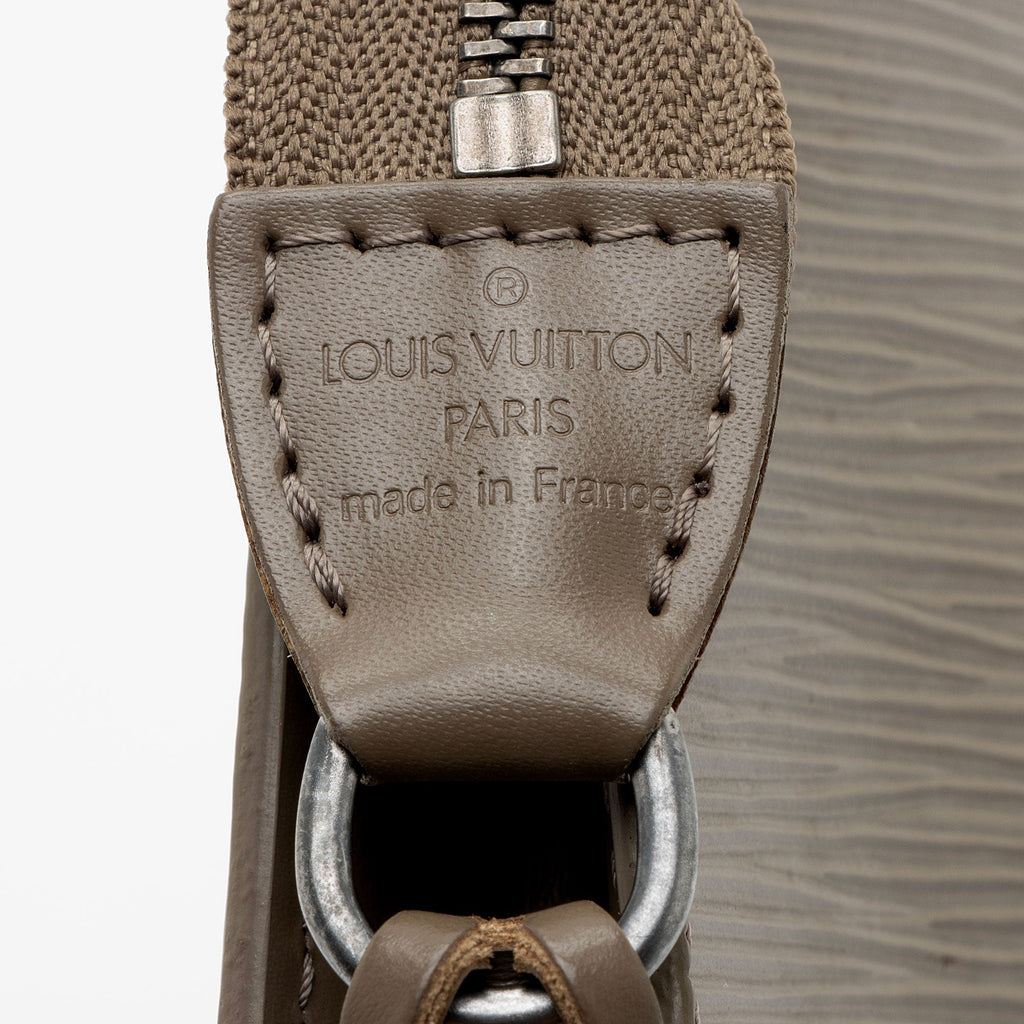 Louis Vuitton Vintage Epi Leather Pochette Accessoires (SHF-mjlqBU)