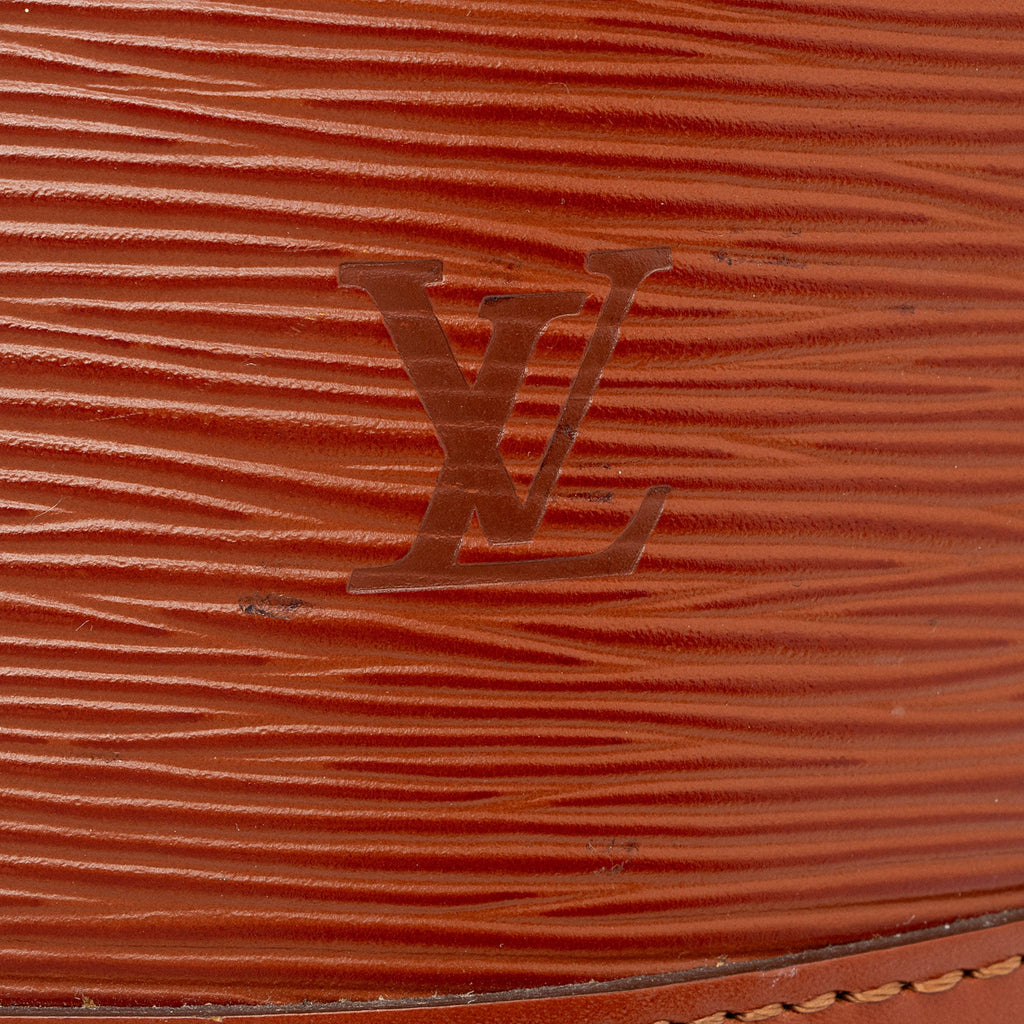 Louis Vuitton Vintage Epi Leather Cluny Shoulder Bag (SHF-JDPbLK)