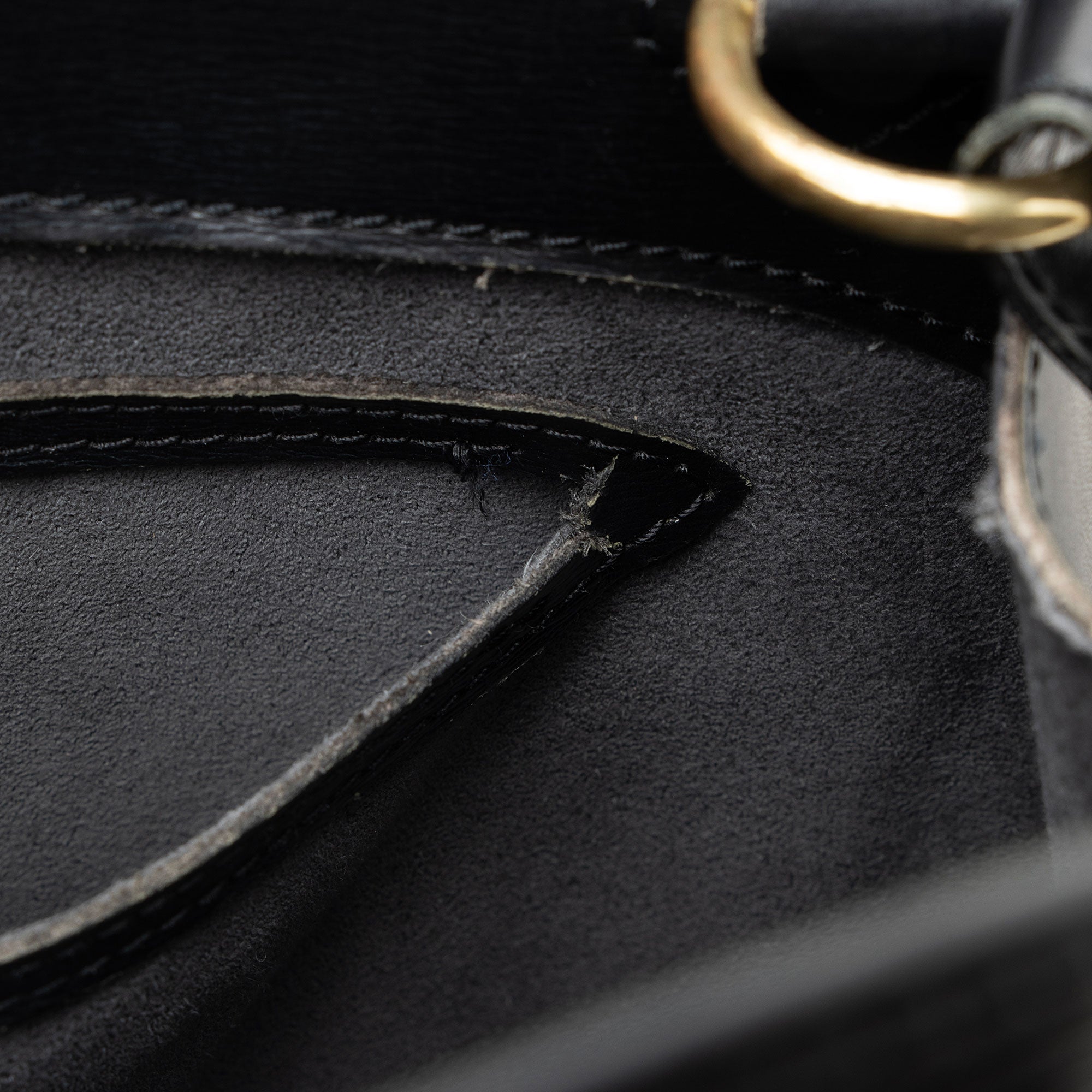 Louis Vuitton Vintage Epi Leather Cluny Shoulder Bag
