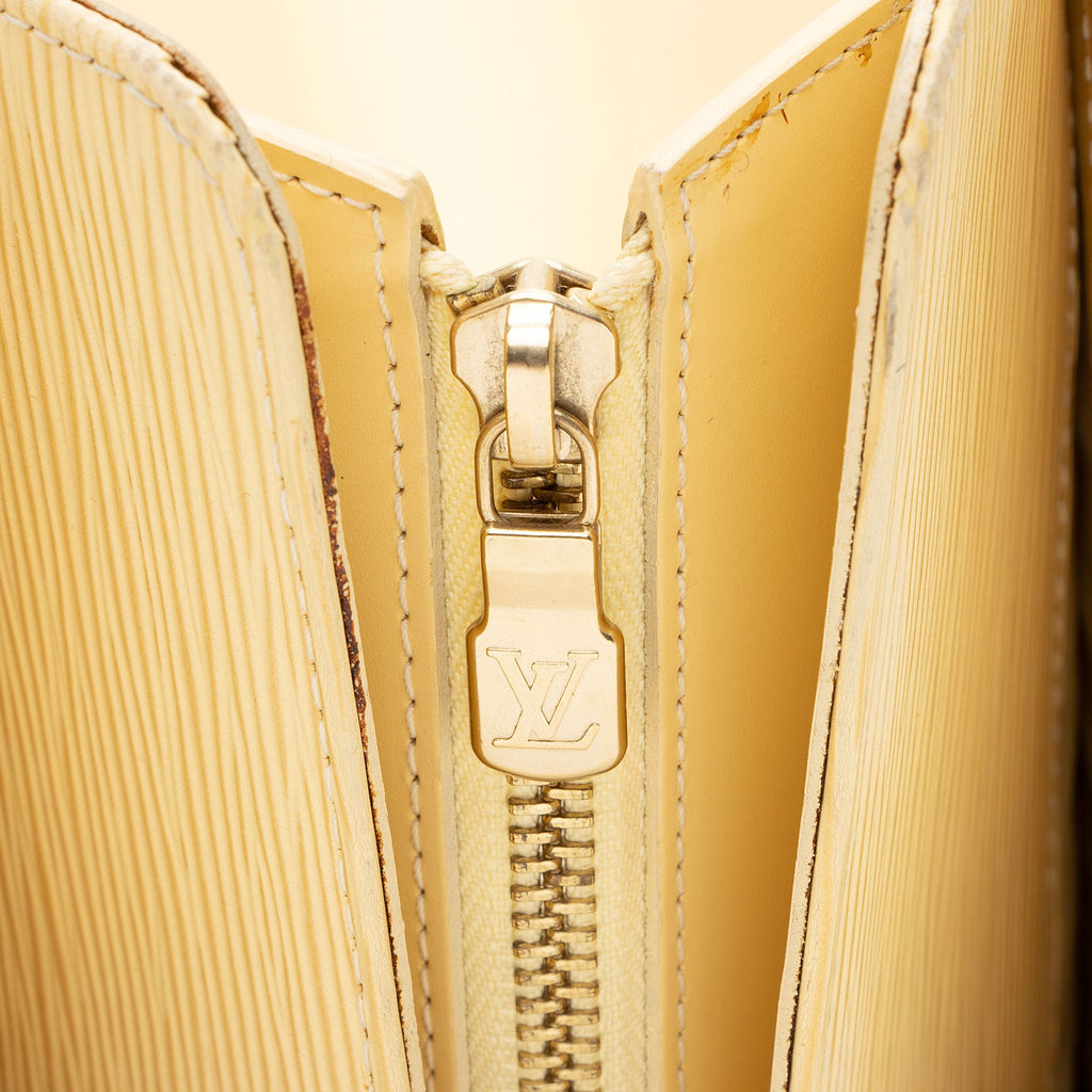 Louis Vuitton Vintage Epi Leather Croisette GM Shoulder Bag
