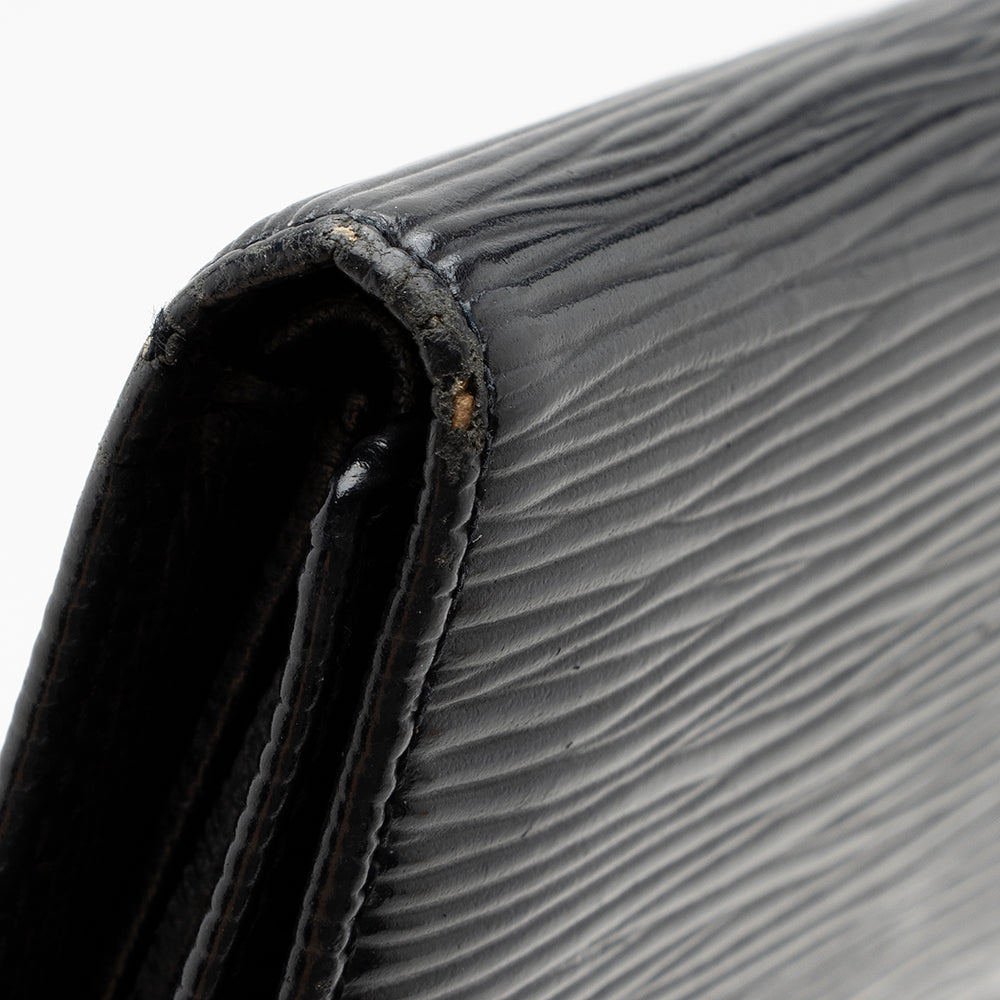 Louis Vuitton Vintage Epi Leather Porte Tresor International Wallet - FINAL SALE (SHF-15360)