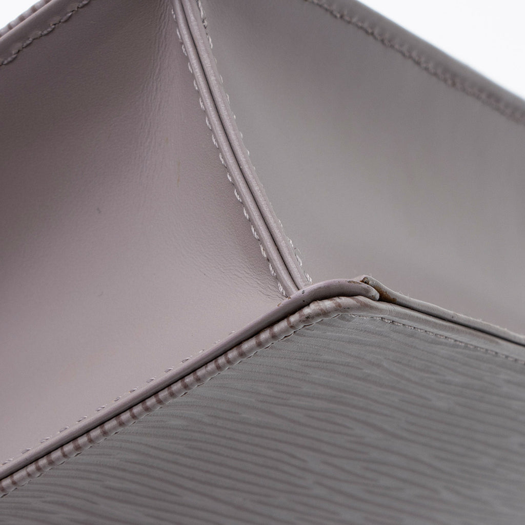Louis Vuitton Vintage Epi Leather Ramatuelle Shoulder Bag (SHF-eP03uT)