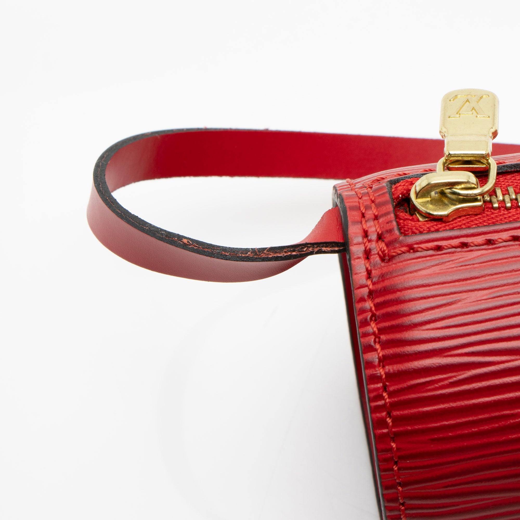 Louis Vuitton Vintage Epi Leather Soufflot Pochette (SHF-6lDip2)