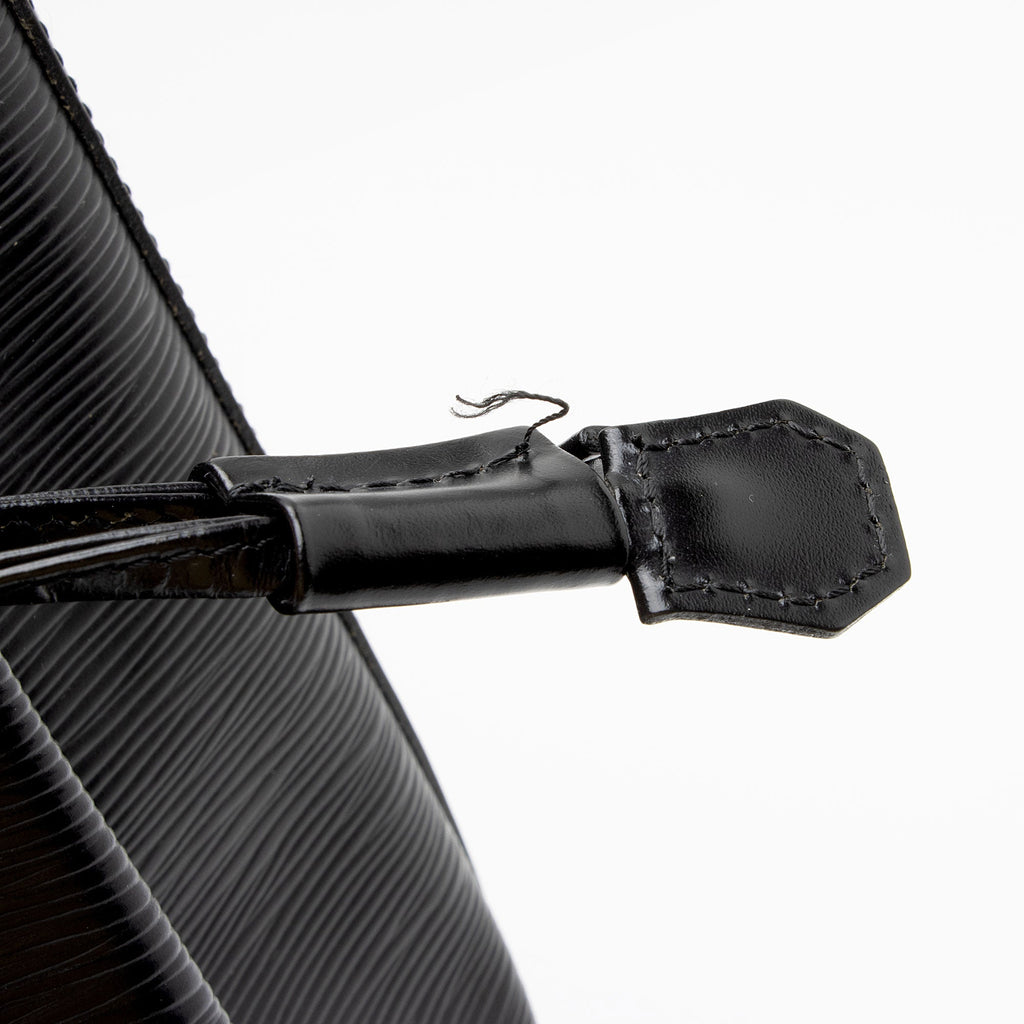 Louis Vuitton Vintage Epi Leather Sac A Dos Sling Bag (SHF-MpRcNh)