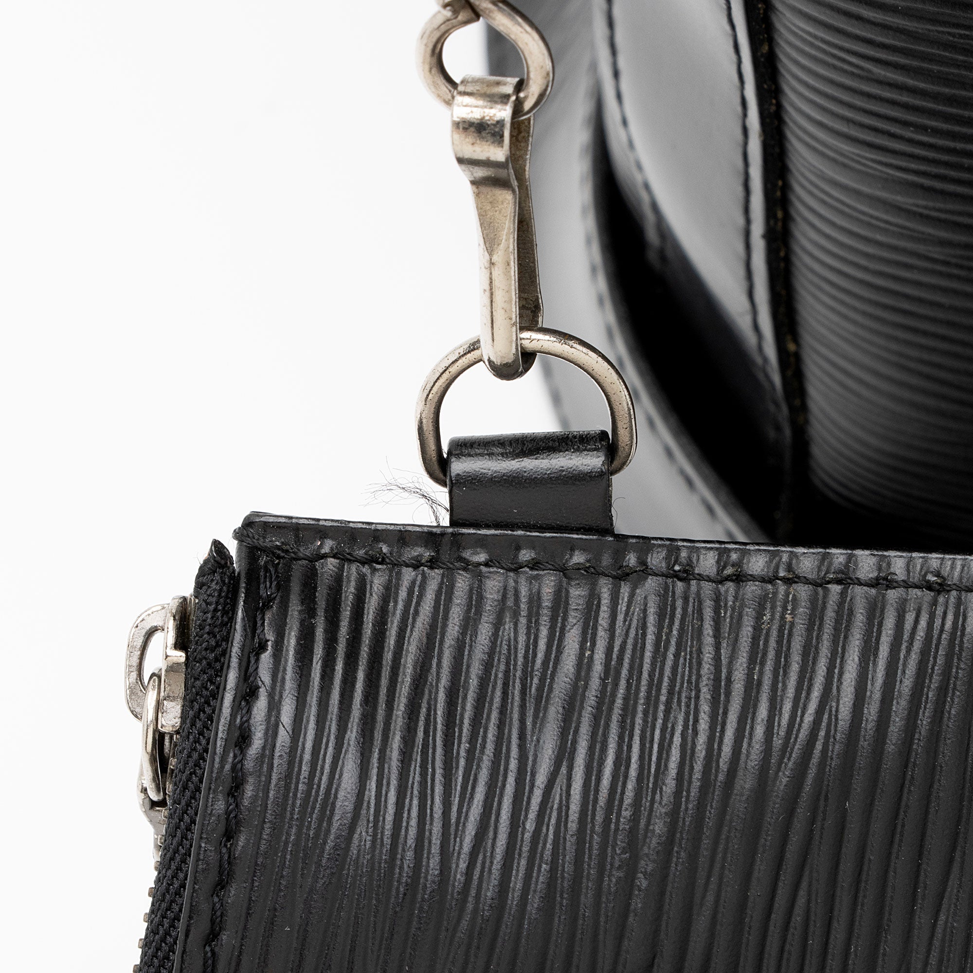 Louis Vuitton Vintage Epi Leather Sac A Dos Sling Bag (SHF-MpRcNh)