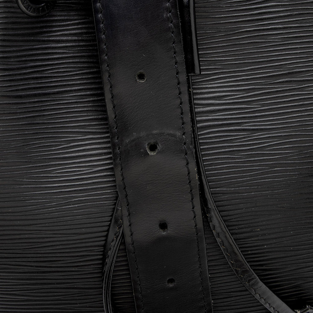 Louis Vuitton Vintage Epi Leather Sac A Dos Sling Bag (SHF-MpRcNh)