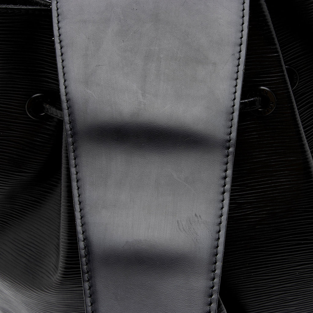 Louis Vuitton Vintage Epi Leather Sac A Dos Sling Bag (SHF-MpRcNh)