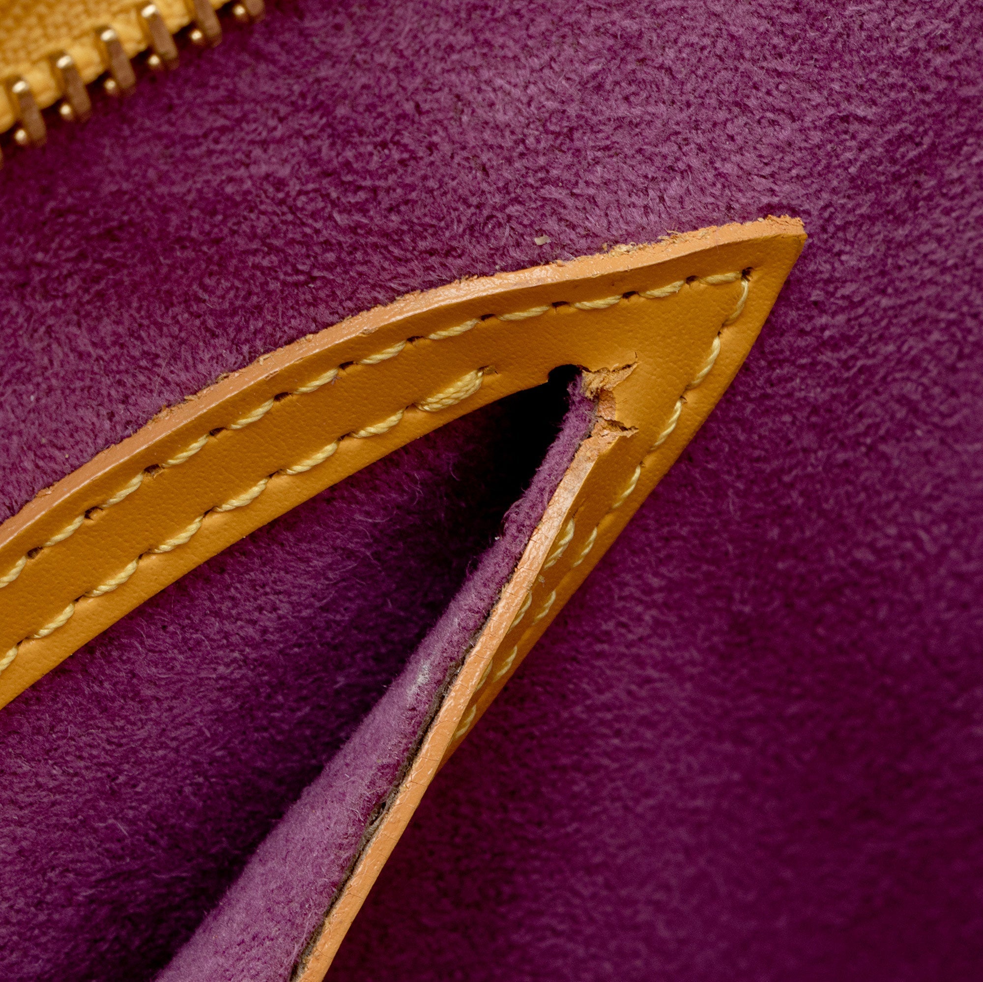 Louis Vuitton Vintage Epi Leather St. Jacques PM Shoulder Bag (SHF-08in0A)