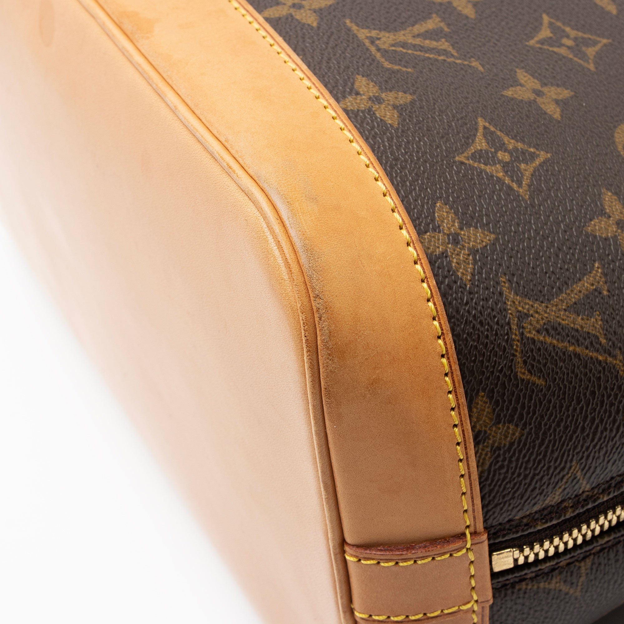 Louis Vuitton Vintage Monogram Canvas Alma PM Satchel (SHF-25edE1)